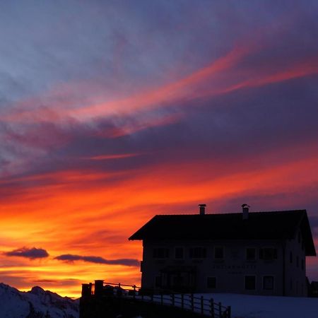 Enzianhuette Jaufenpass Villa ซานเลโอนาร์โด อิน ปาซีเรีย ภายนอก รูปภาพ
